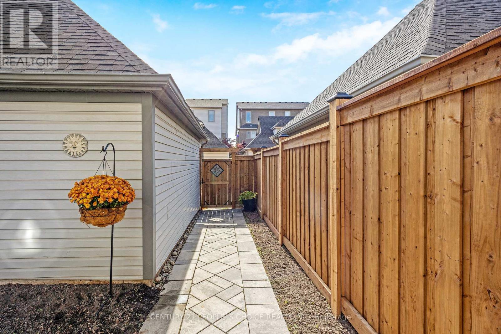 170 Roxton Road, Oakville, Ontario  L6H 6N1 - Photo 38 - W12904248