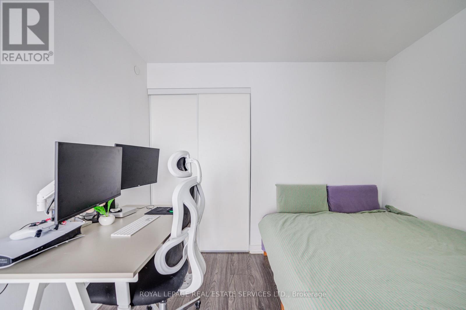 901 - 160 Flemington Road, Toronto, Ontario  M6A 0A9 - Photo 26 - W12904254