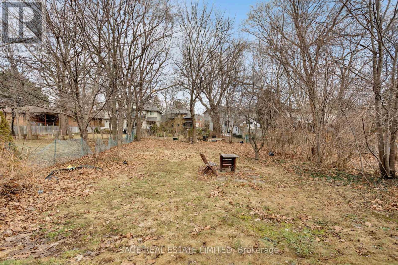 Main - 71 Royalavon Crescent, Toronto, Ontario  M9A 2E7 - Photo 28 - W12904274