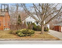 MAIN - 71 ROYALAVON CRESCENT, Toronto, Ontario