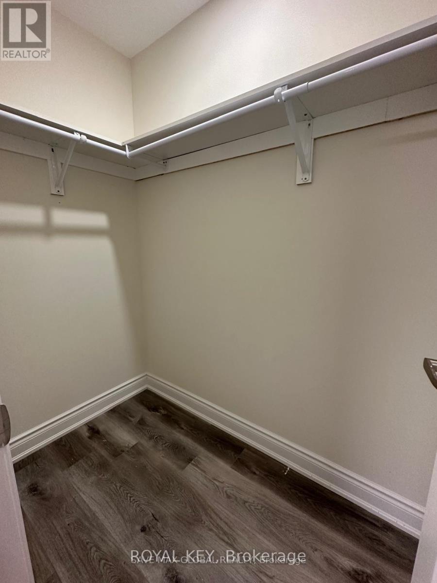 28 Kalmia Road, Brampton, Ontario  L6X 5G4 - Photo 4 - W12904282