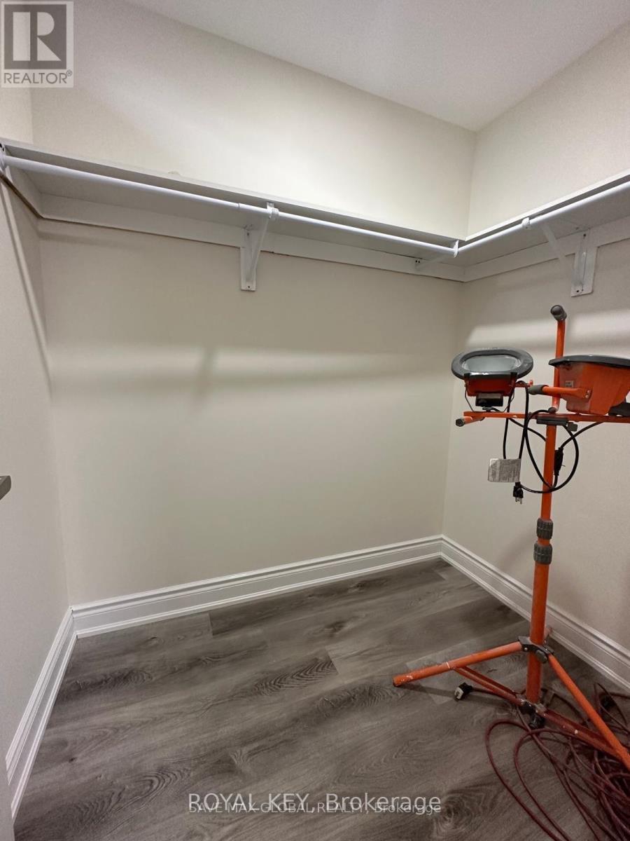 28 Kalmia Road, Brampton, Ontario  L6X 5G4 - Photo 6 - W12904282