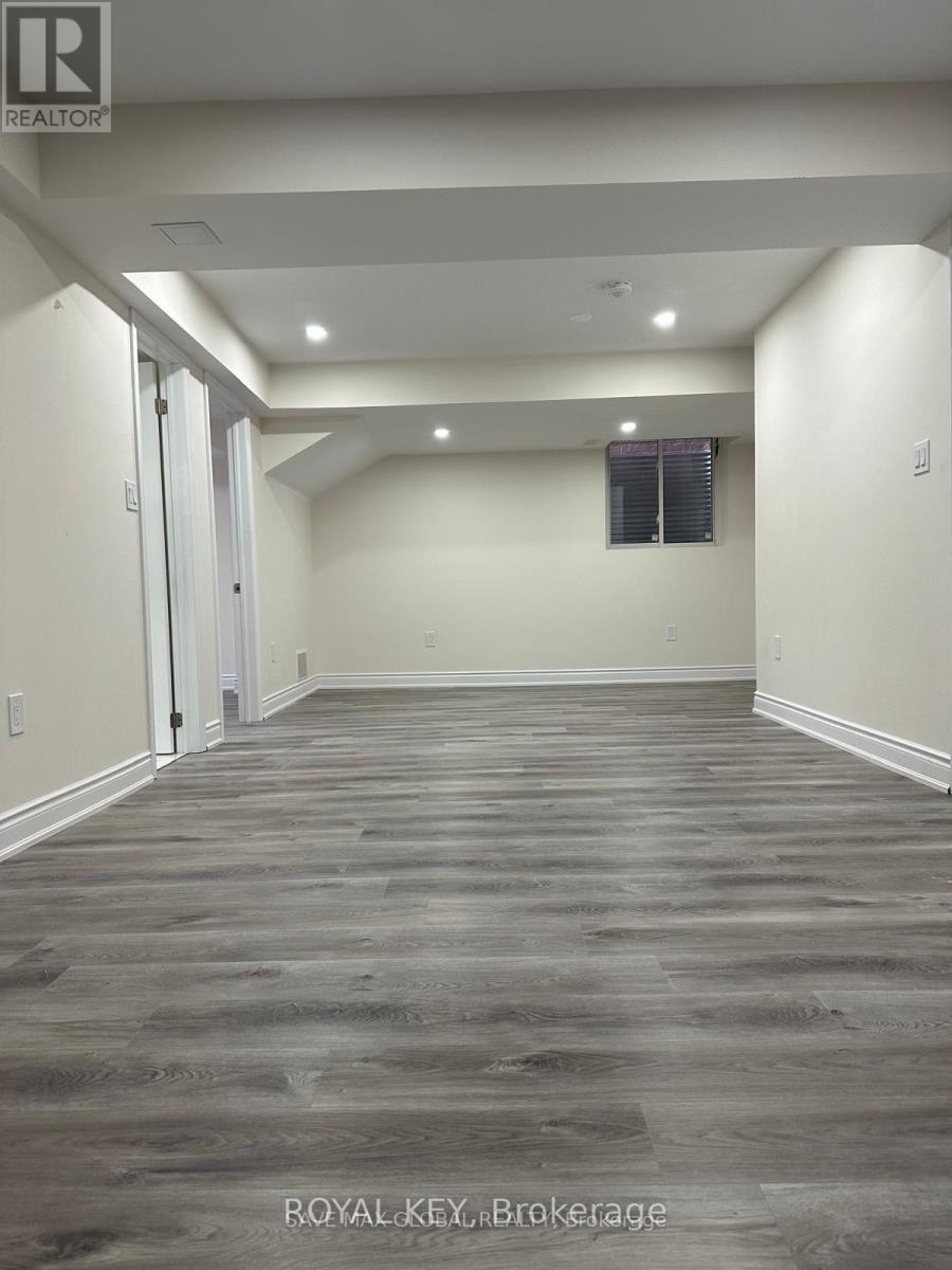 28 Kalmia Road, Brampton, Ontario  L6X 5G4 - Photo 8 - W12904282