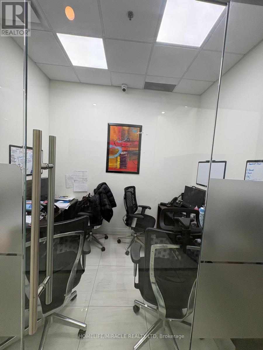 34 - 7920 Hurontario Street, Brampton, Ontario  L6Y 0C7 - Photo 17 - W12904344