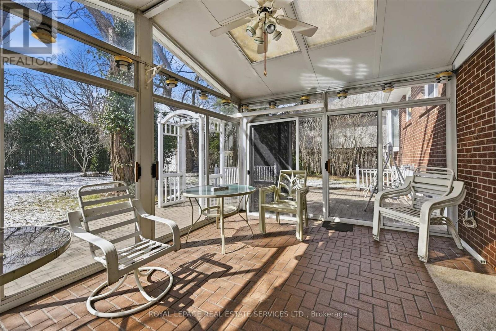 224 Sunray Road, Oakville, Ontario  L6L 3R6 - Photo 11 - W12904346