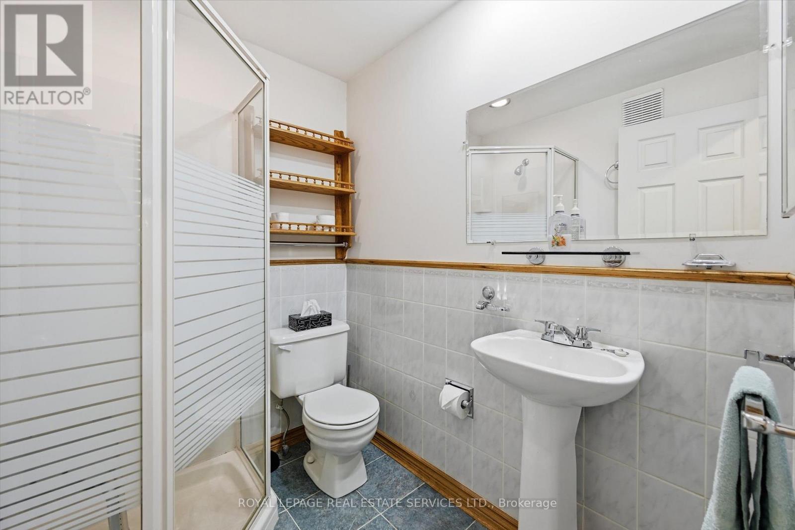 224 Sunray Road, Oakville, Ontario  L6L 3R6 - Photo 12 - W12904346