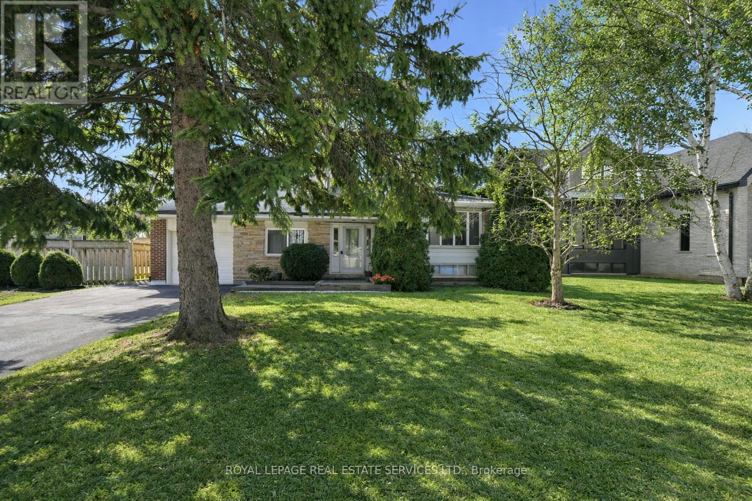 224 Sunray Road, Oakville, Ontario  L6L 3R6 - Photo 2 - W12904346