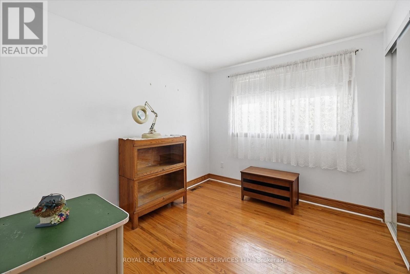 224 Sunray Road, Oakville, Ontario  L6L 3R6 - Photo 29 - W12904346