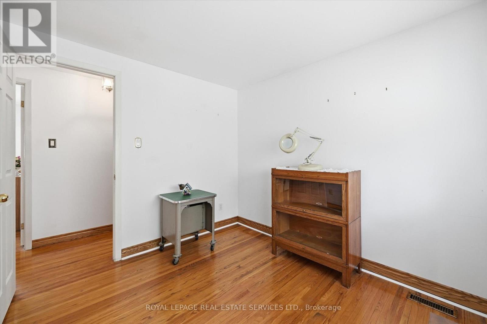 224 Sunray Road, Oakville, Ontario  L6L 3R6 - Photo 30 - W12904346