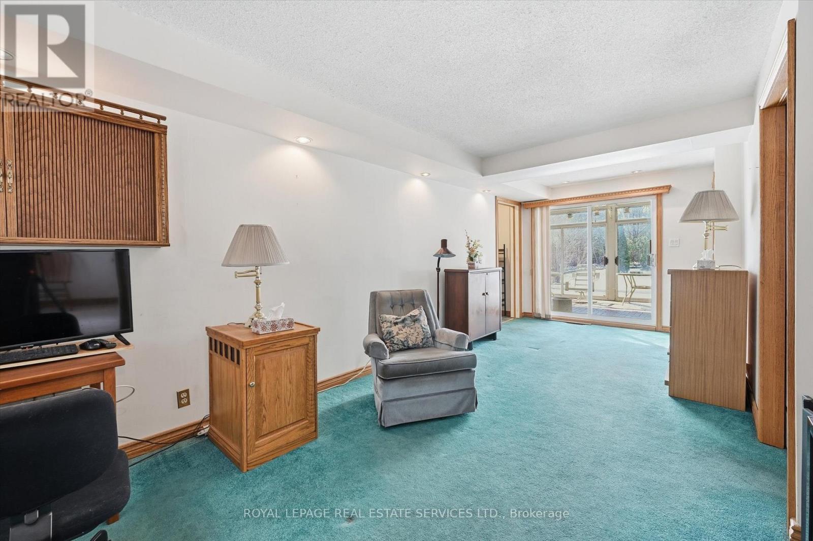 224 Sunray Road, Oakville, Ontario  L6L 3R6 - Photo 4 - W12904346