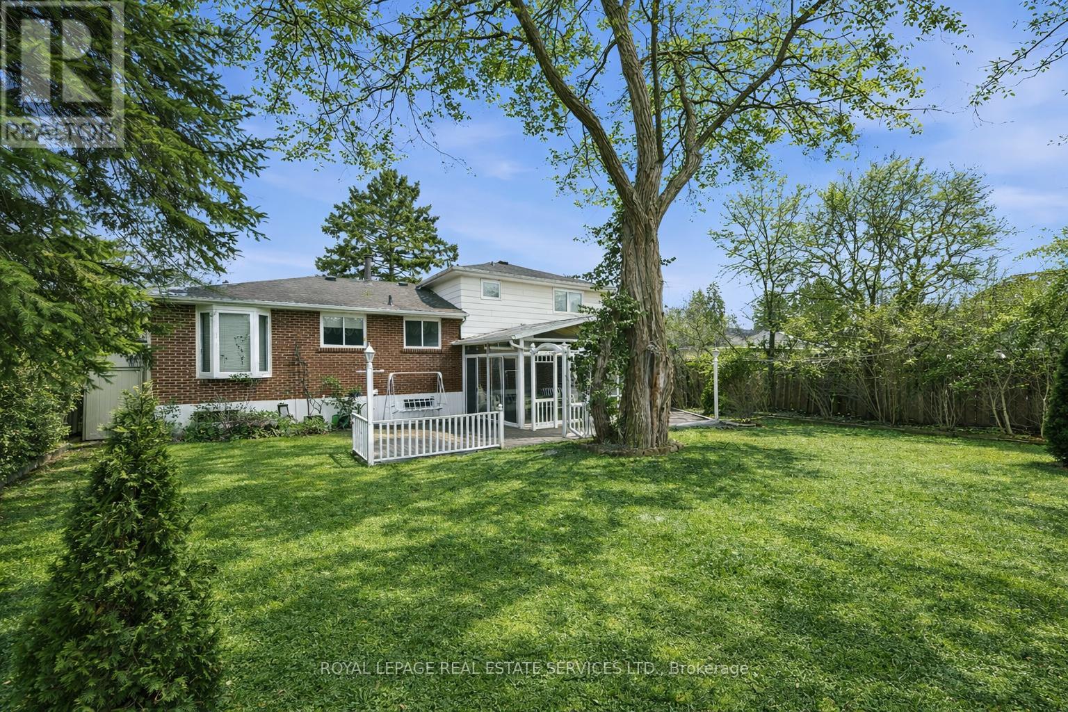 224 Sunray Road, Oakville, Ontario  L6L 3R6 - Photo 45 - W12904346
