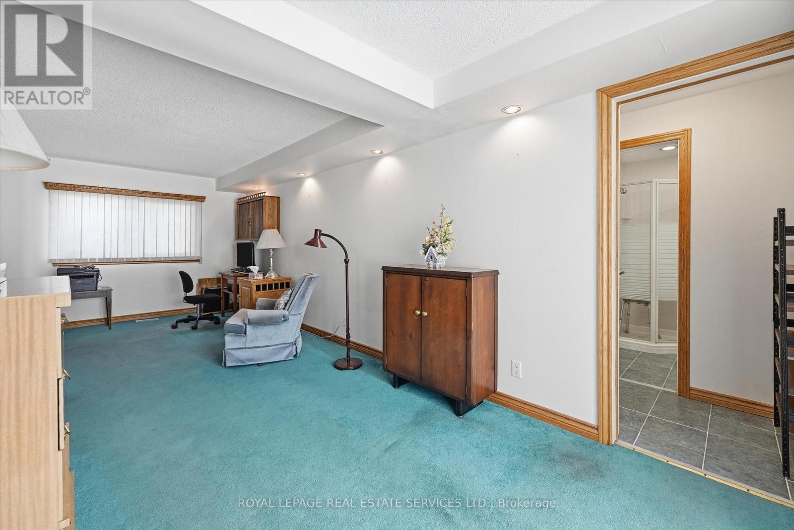 224 Sunray Road, Oakville, Ontario  L6L 3R6 - Photo 9 - W12904346