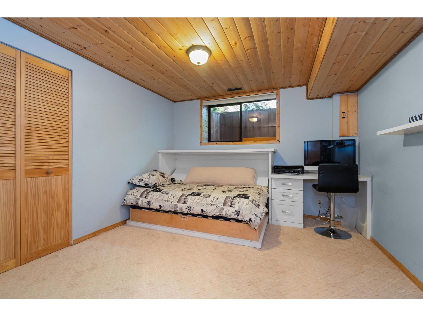 18058 57a Avenue, Surrey, British Columbia  V3S 1J6 - Photo 19 - R3101512