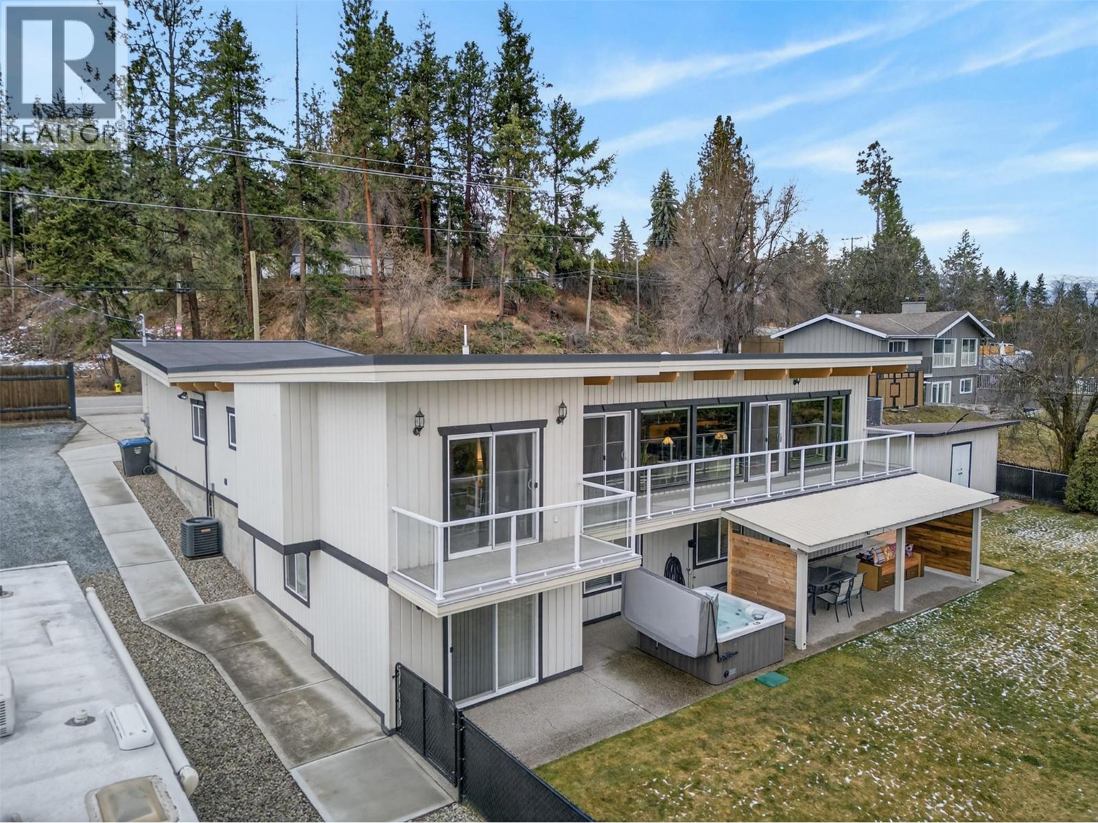 824 Dehart Road, Kelowna, British Columbia