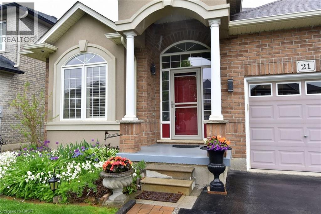 21 Guest Street, Ancaster, Ontario  L9K 0G2 - Photo 4 - 40813753