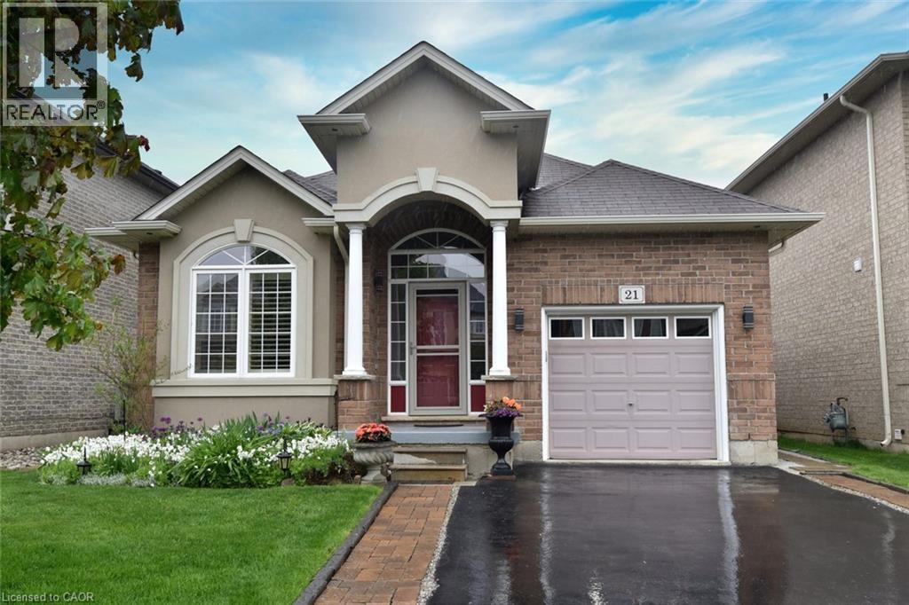 21 GUEST Street, Ancaster, Ontario