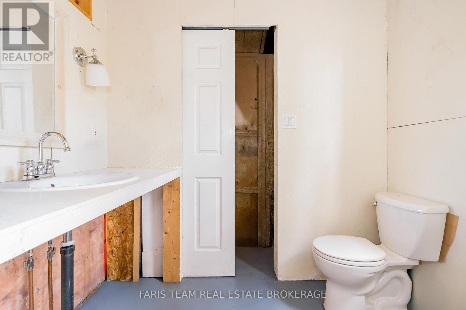 29 Island 26 Lm, Gravenhurst, Ontario  P1P 1R2 - Photo 16 - X12904194