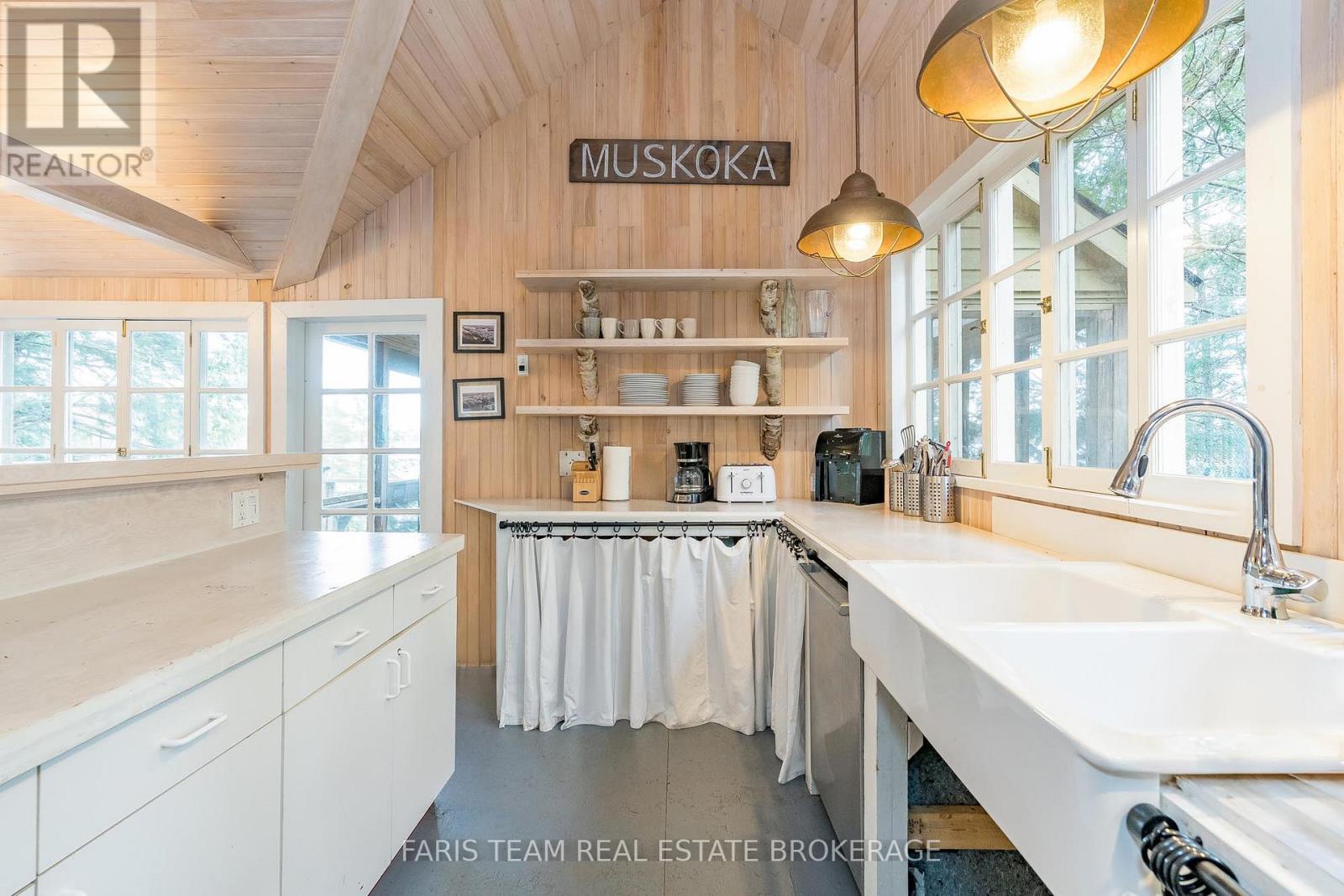 29 Island 26 Lm, Gravenhurst, Ontario  P1P 1R2 - Photo 7 - X12904194