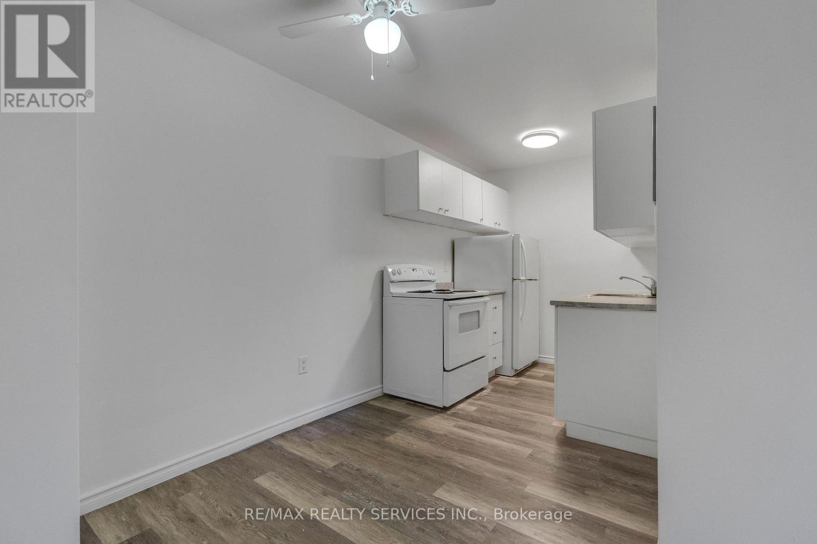 709 - 223 Jackson Street W, Hamilton, Ontario  L8P 4R4 - Photo 10 - X12904262