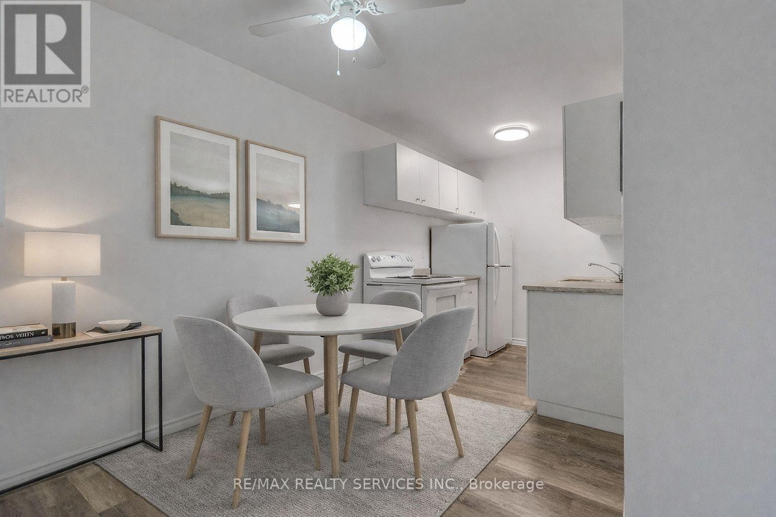 709 - 223 Jackson Street W, Hamilton, Ontario  L8P 4R4 - Photo 9 - X12904262