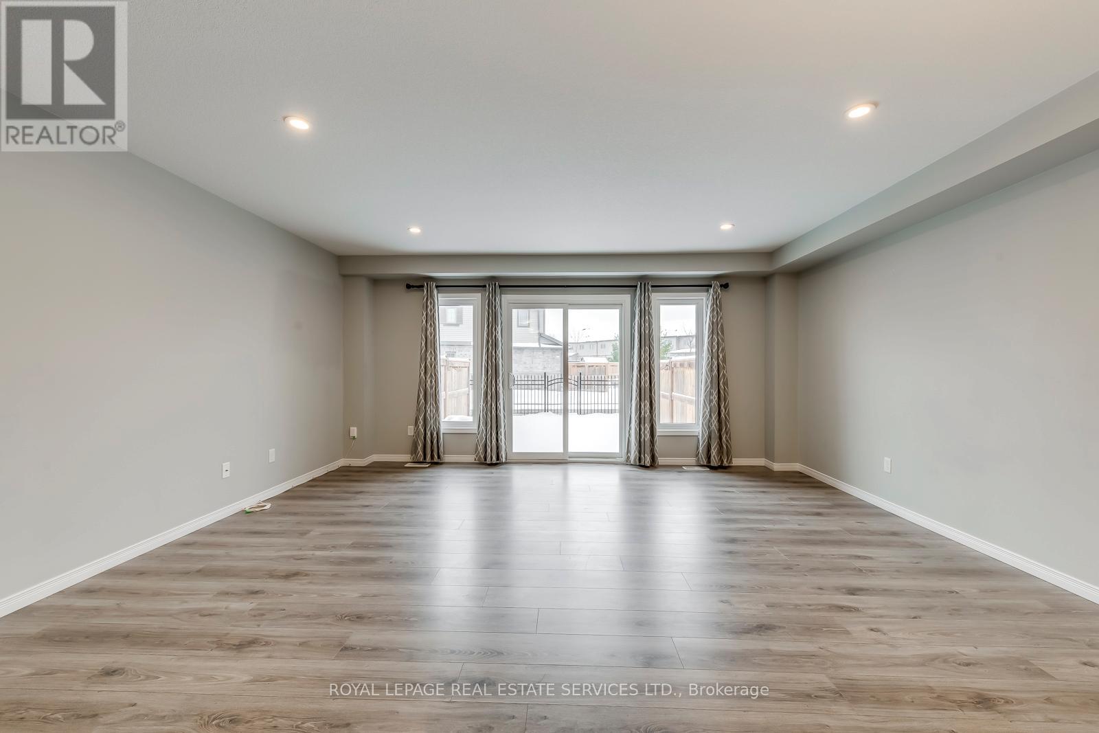 60 Netherwood Road, Kitchener, Ontario  L2P 0E4 - Photo 24 - X12904272