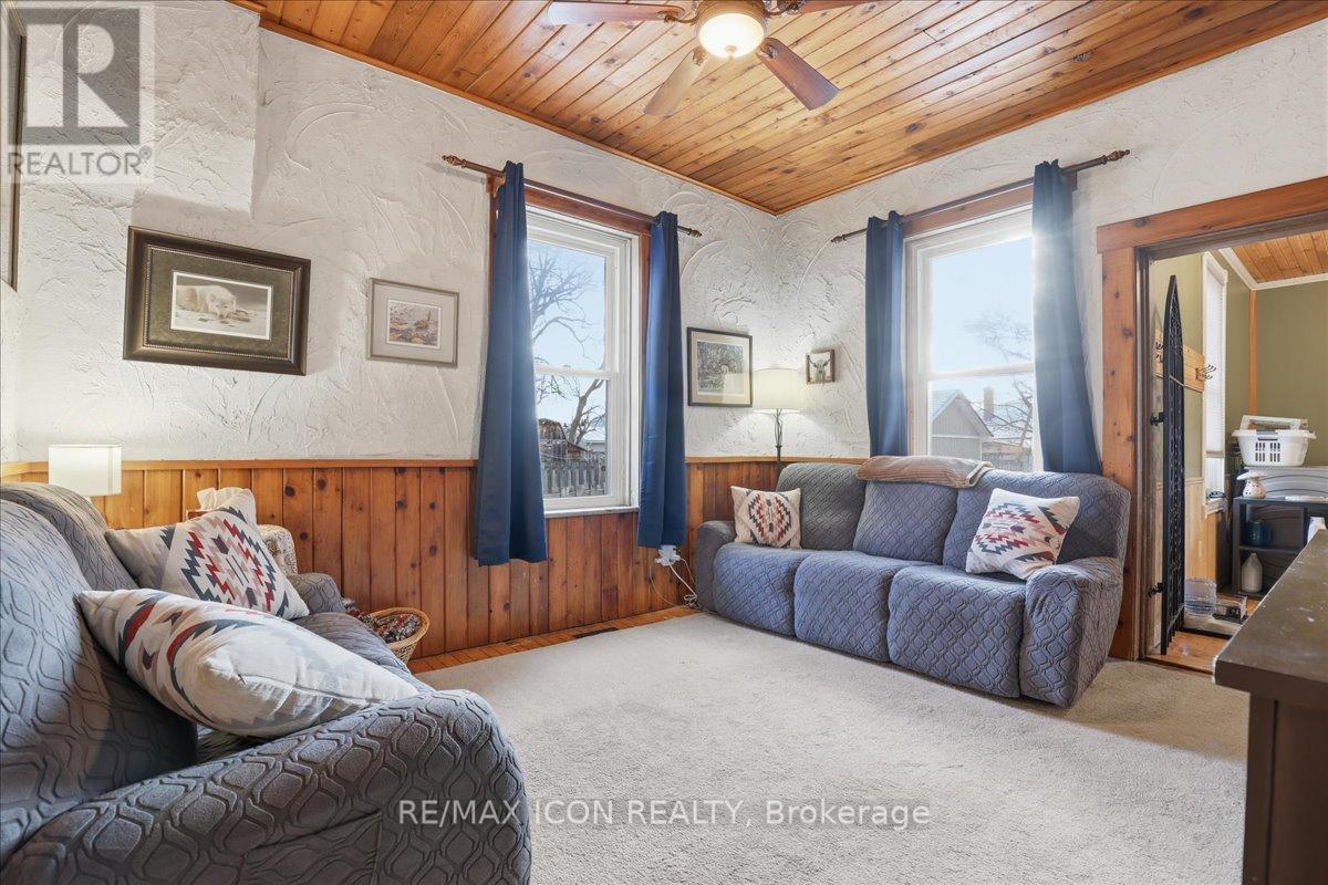 298 Queen Street W, Cambridge, Ontario  N3C 1G7 - Photo 5 - X12904328