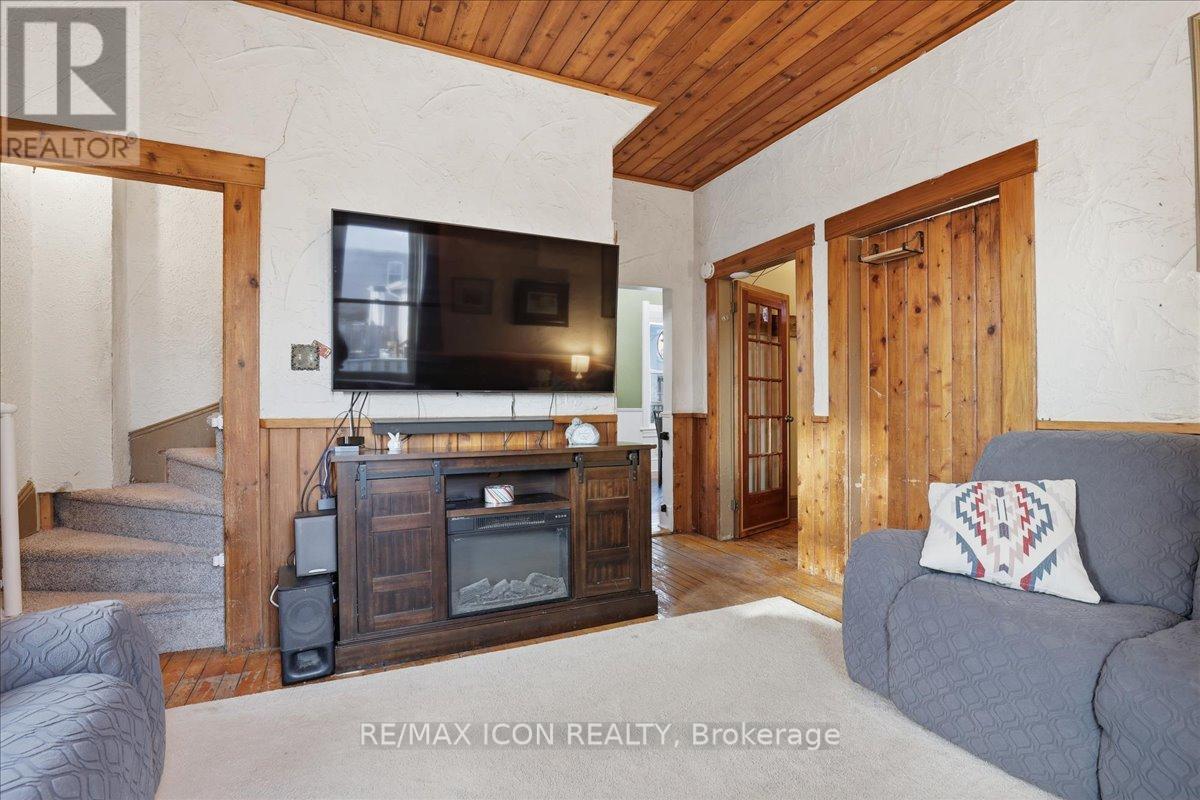 298 Queen Street W, Cambridge, Ontario  N3C 1G7 - Photo 6 - X12904328