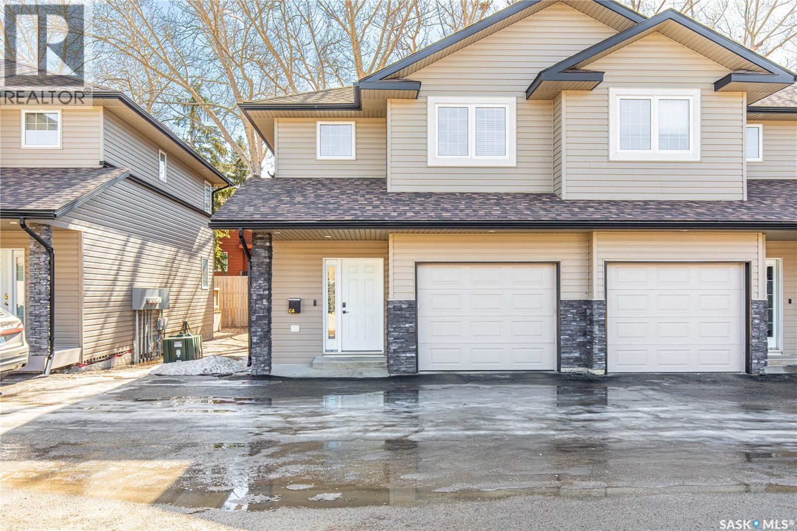 C4 33 Wood Lily Drive, Moose Jaw, Saskatchewan  S6J 1B4 - Photo 2 - SK030954