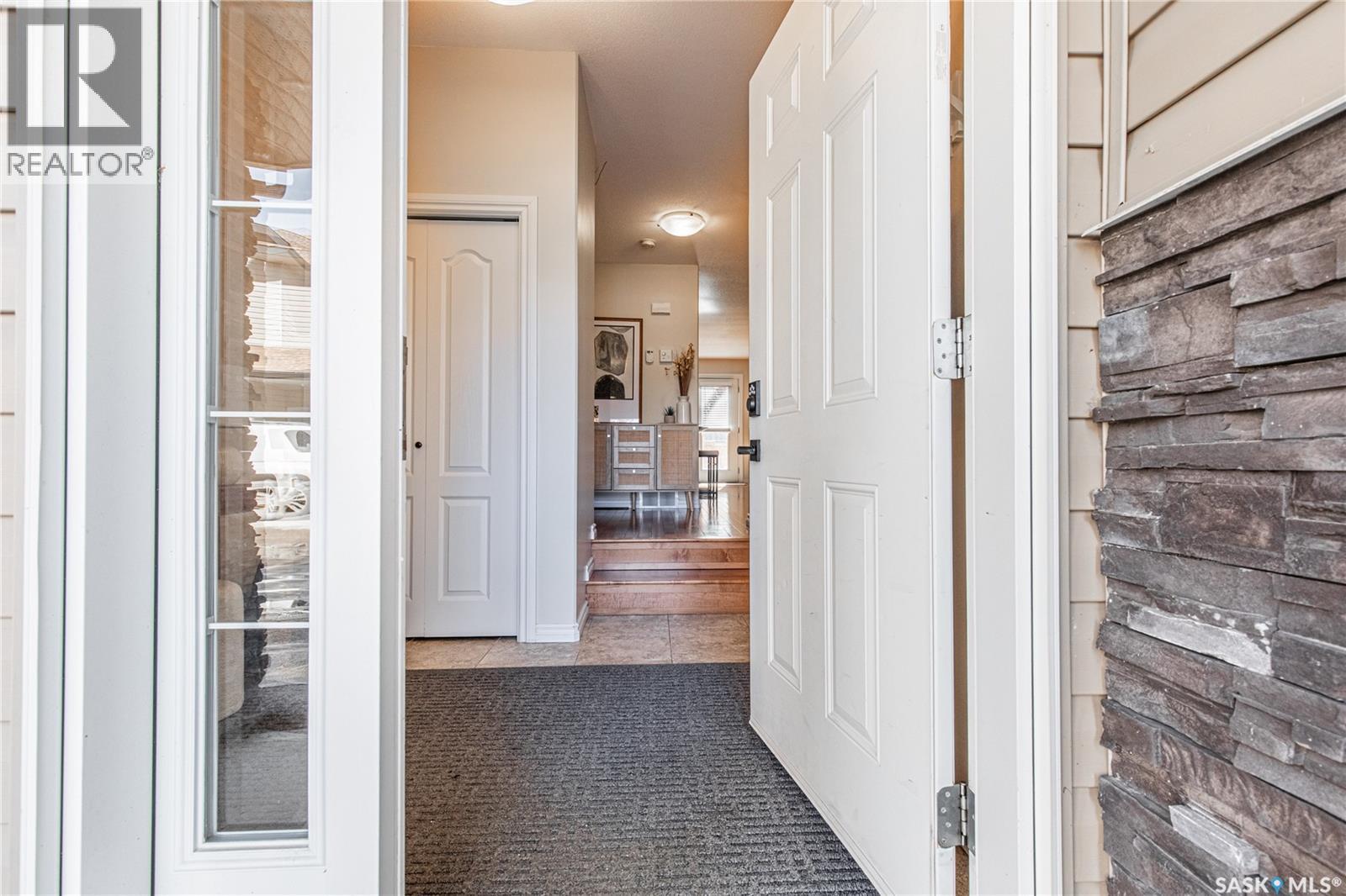 C4 33 Wood Lily Drive, Moose Jaw, Saskatchewan  S6J 1B4 - Photo 6 - SK030954