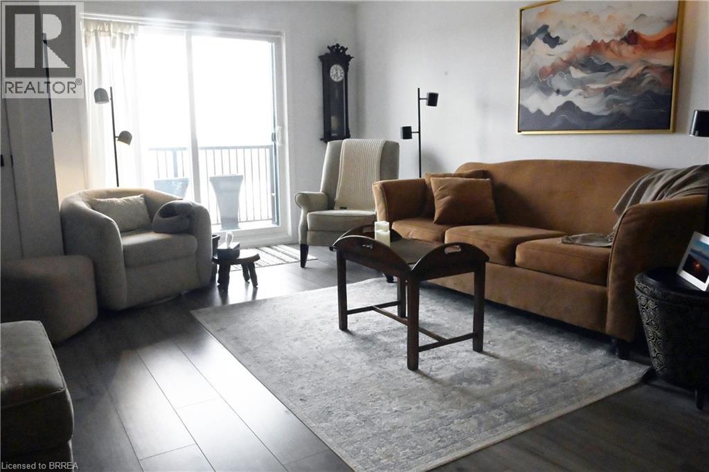 4 Spice Way Unit# 204, Barrie, Ontario  L9J 0M2 - Photo 2 - 40811851