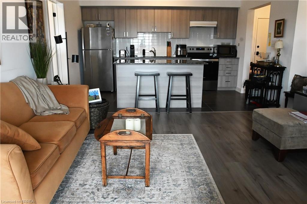 4 Spice Way Unit# 204, Barrie, Ontario  L9J 0M2 - Photo 4 - 40811851