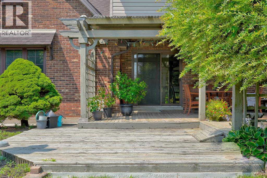 2036 Lesperance Road, Tecumseh, Ontario N8N 2N4 - Photo 10 - 26005843