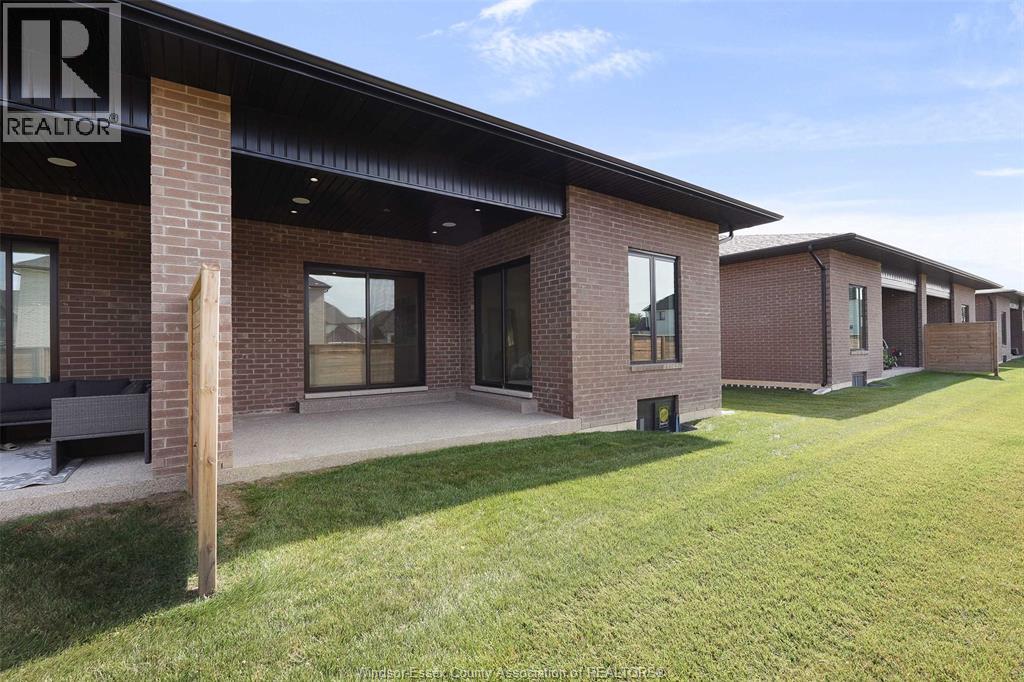 664 Lily Mac Boulevard, Windsor, Ontario  N6E 3N7 - Photo 8 - 26005839
