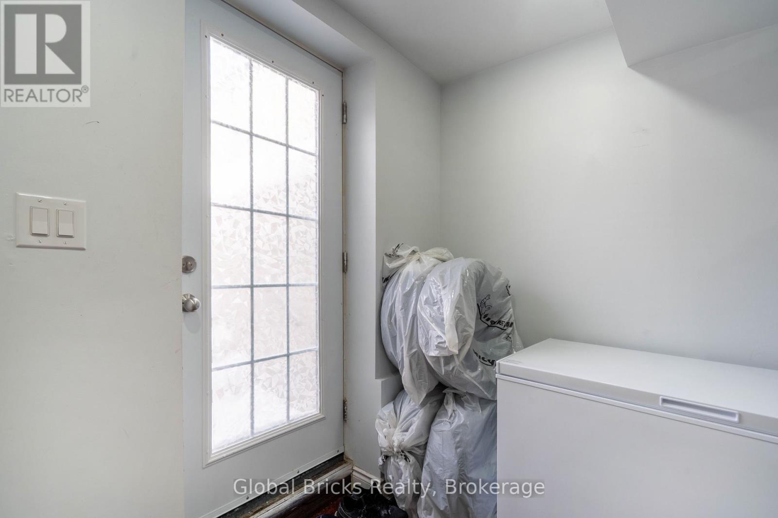 10 Dillon Drive, Brampton, Ontario  L6X 3B6 - Photo 40 - W12888120