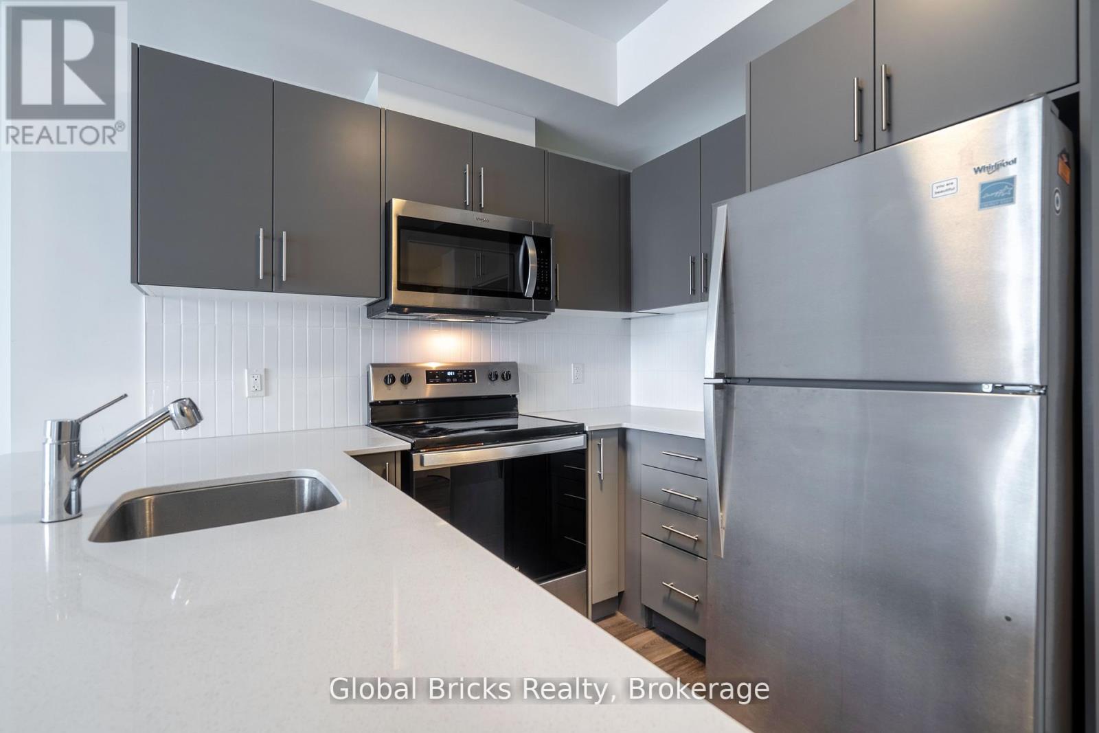 313 - 103 Roger Street, Waterloo, Ontario N2J 0G2 - Photo 16 - X12888132