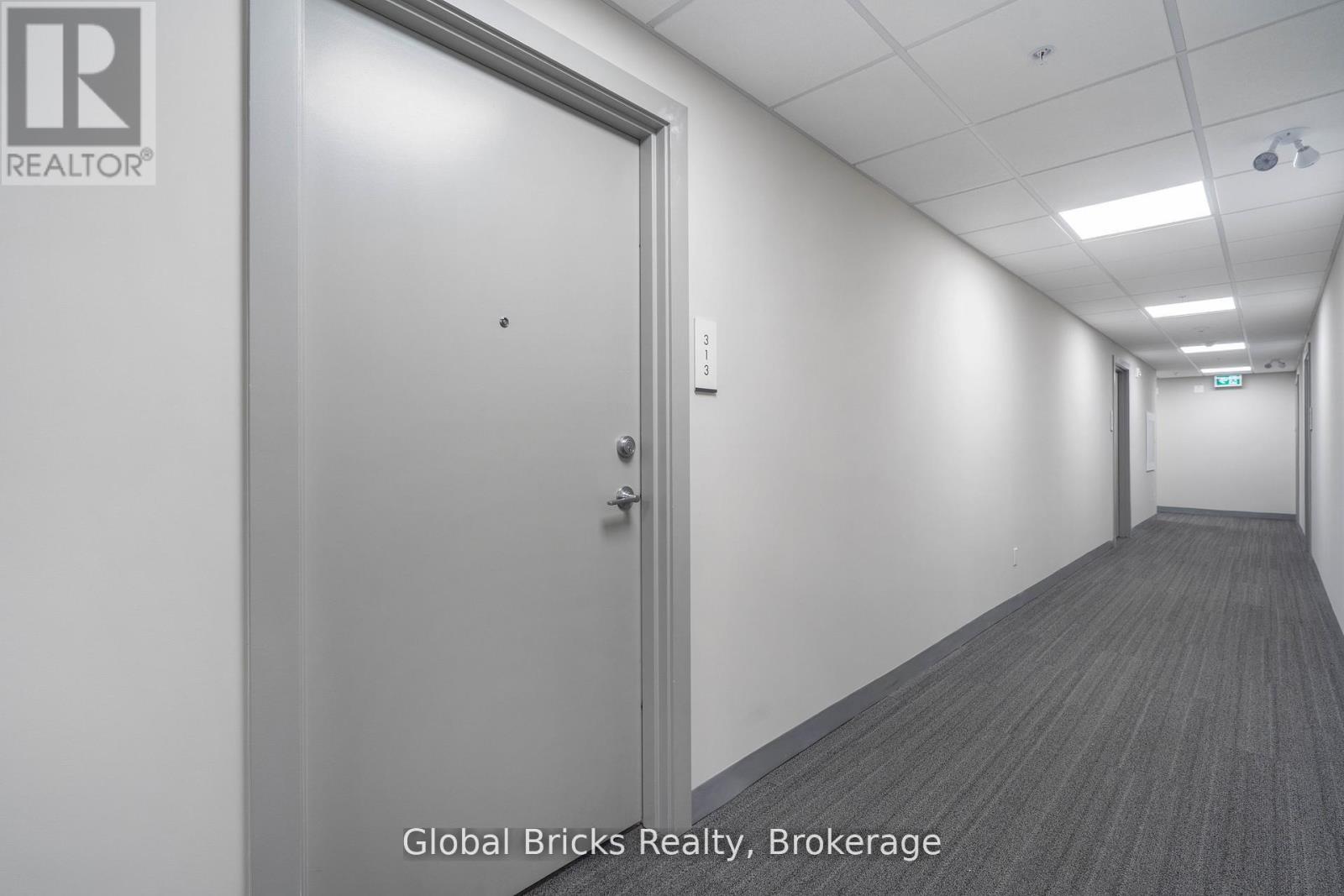 313 - 103 Roger Street, Waterloo, Ontario N2J 0G2 - Photo 5 - X12888132