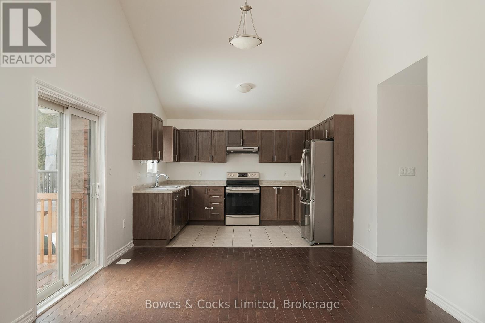 147 Springdale Drive, Kawartha Lakes, Ontario  K9V 0N1 - Photo 13 - X12904484