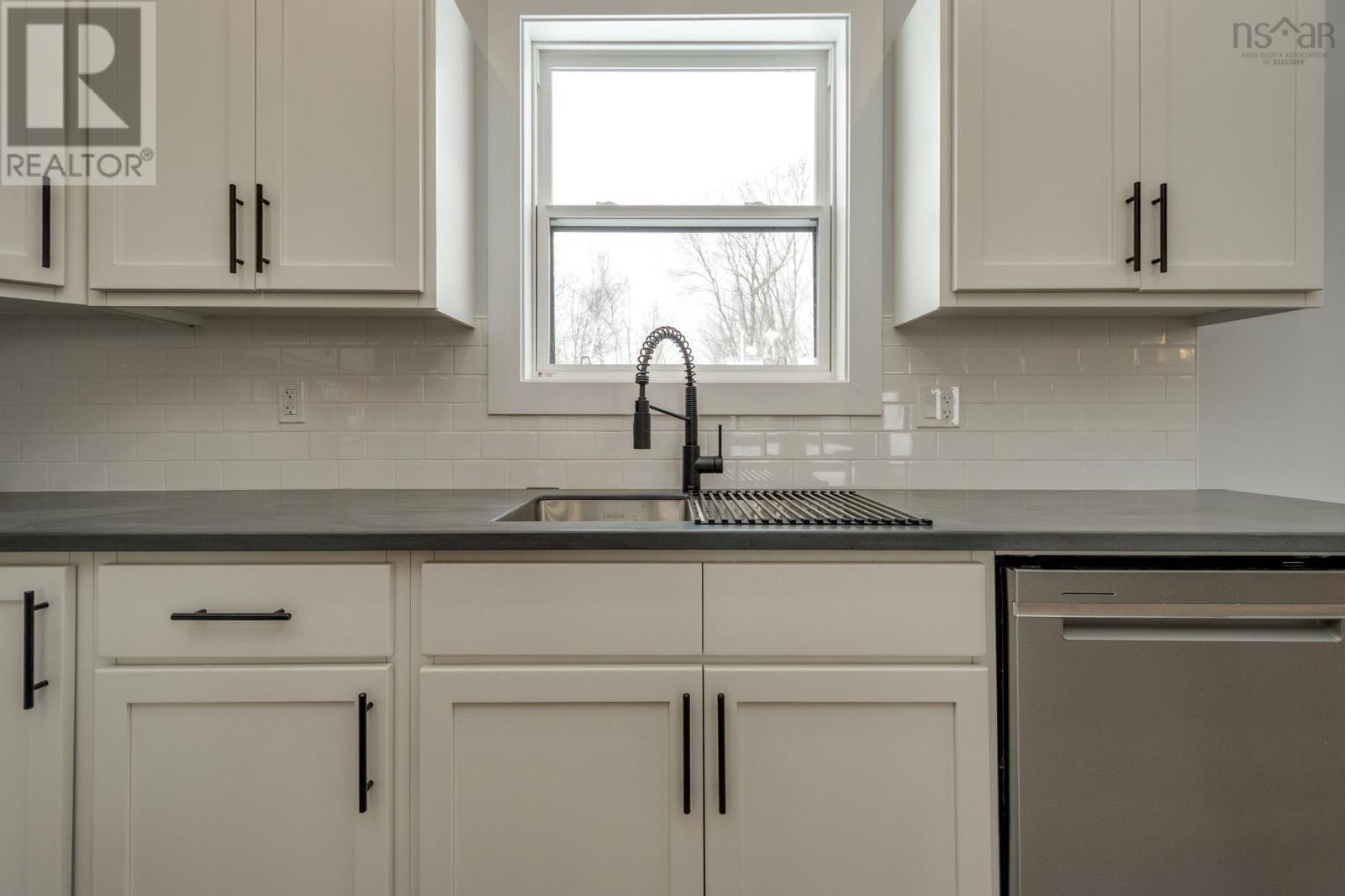 34 Centennial Drive, Abercrombie, Nova Scotia  B2H 5C4 - Photo 10 - 202527059