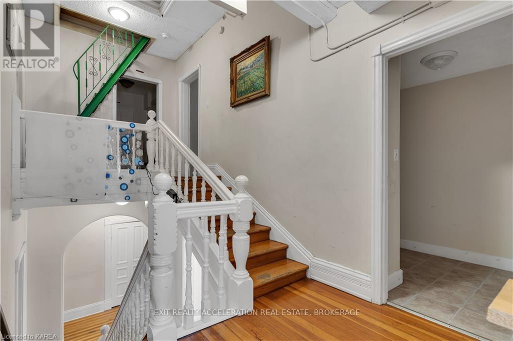 231 Dundas Street W, Greater Napanee, Ontario  K7R 2A9 - Photo 11 - X12904468