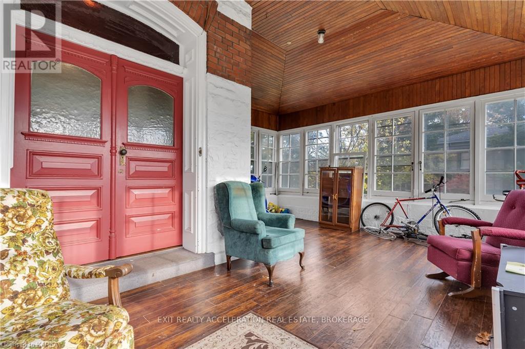 231 Dundas Street W, Greater Napanee, Ontario  K7R 2A9 - Photo 15 - X12904468