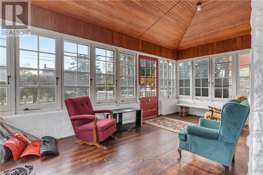 231 Dundas Street W, Greater Napanee, Ontario  K7R 2A9 - Photo 16 - X12904468