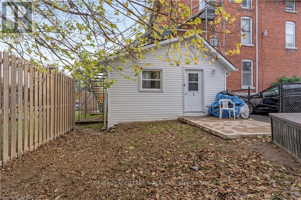 231 Dundas Street W, Greater Napanee, Ontario  K7R 2A9 - Photo 8 - X12904468
