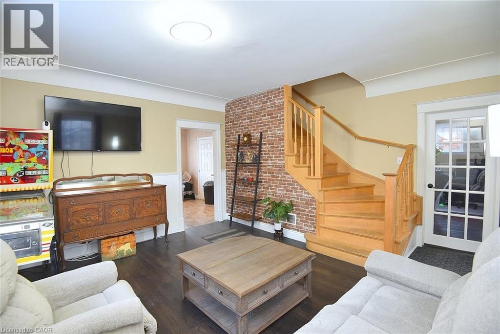 19 East 17th Street, Hamilton, Ontario  L9A 4L9 - Photo 16 - 40802010