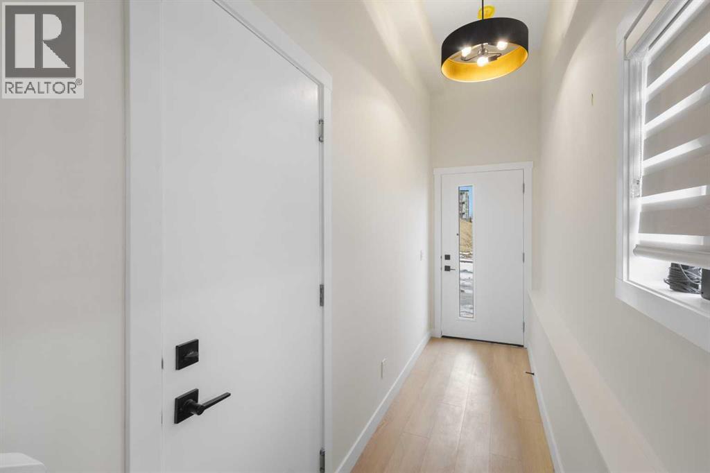 231 Sage Hill Circle NW, Calgary, Alberta  T3R 1V2 - Photo 4 - A2293166