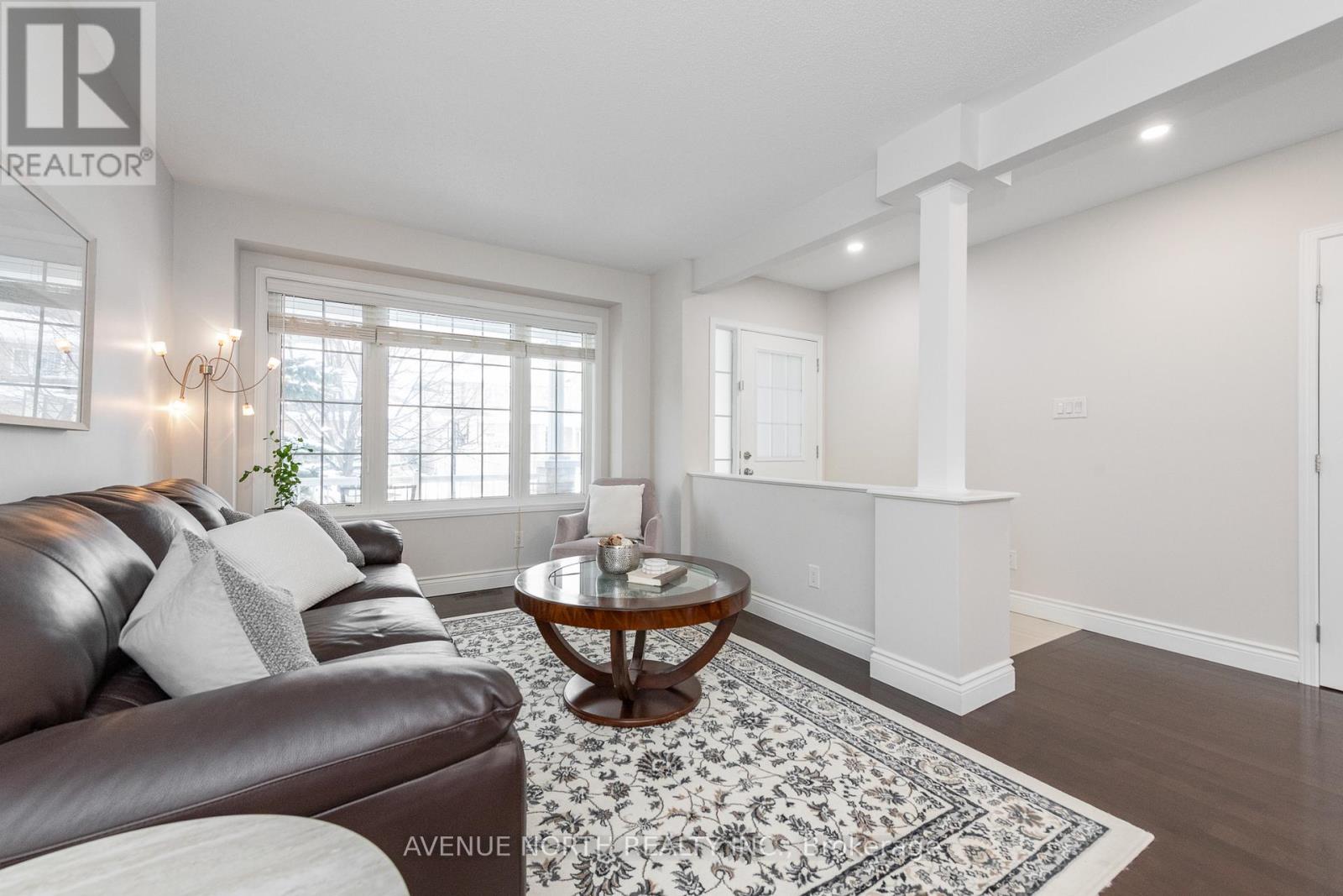 400 Deer View Avenue, Ottawa, Ontario  K1T 0B8 - Photo 4 - X12904444