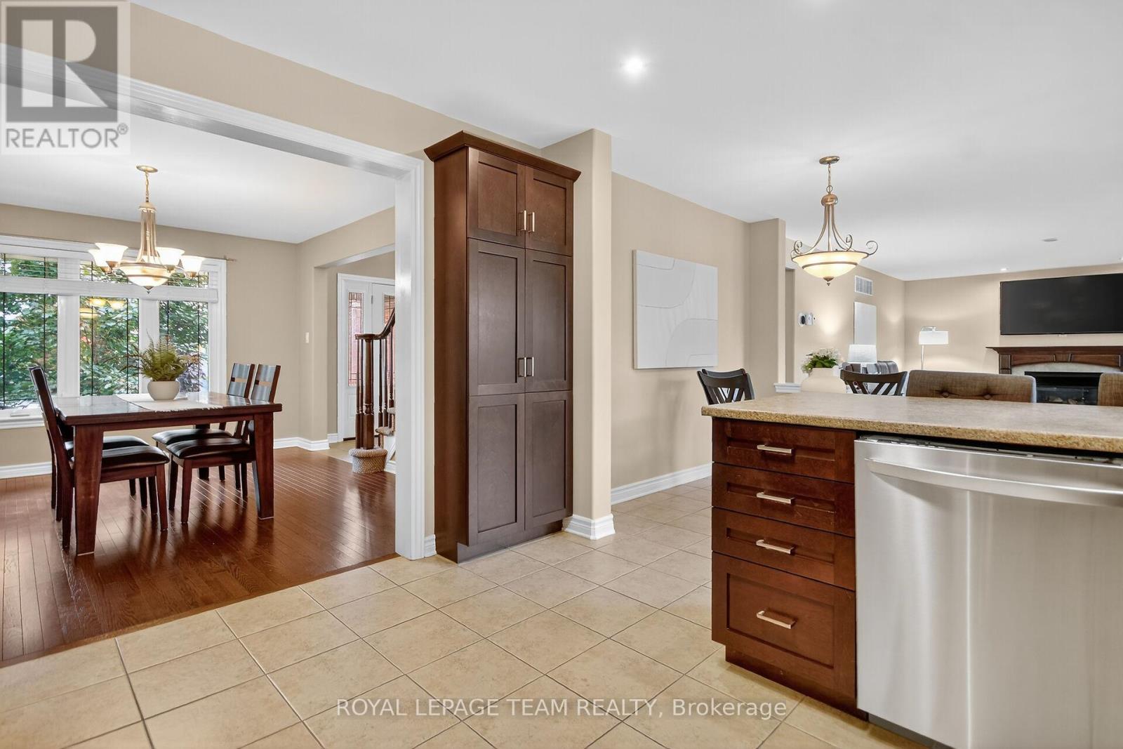 124 Comba Drive, Carleton Place, Ontario K7C 4V2 - Photo 11 - X12904536