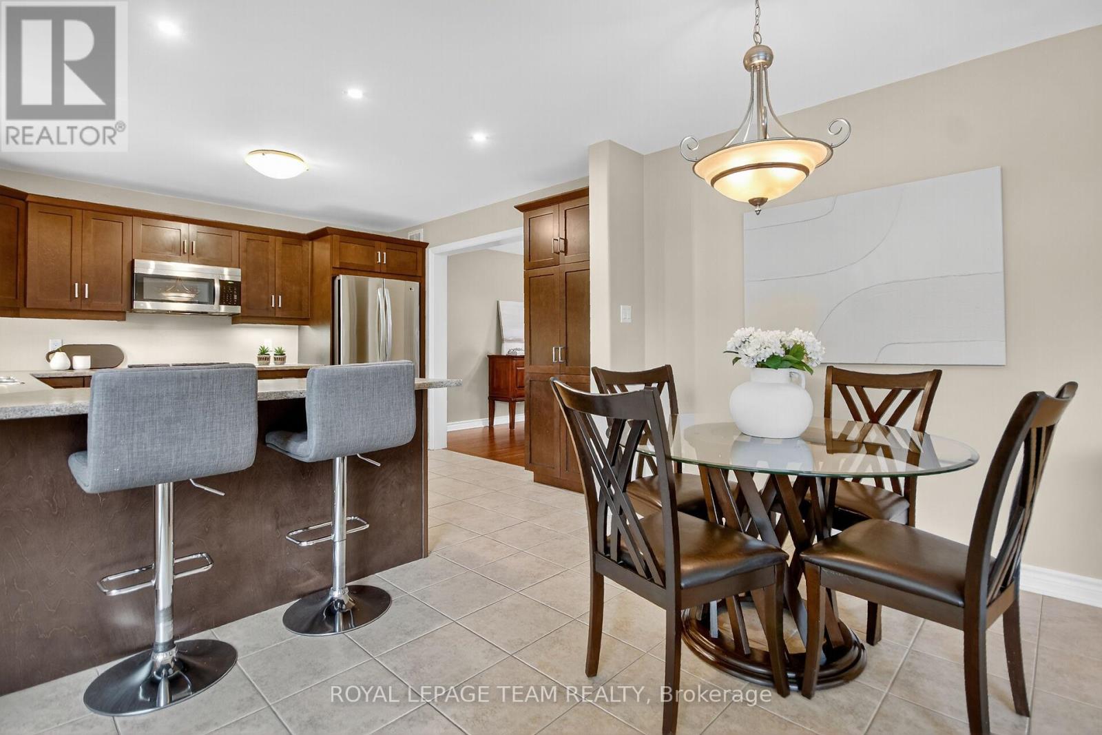 124 Comba Drive, Carleton Place, Ontario K7C 4V2 - Photo 14 - X12904536