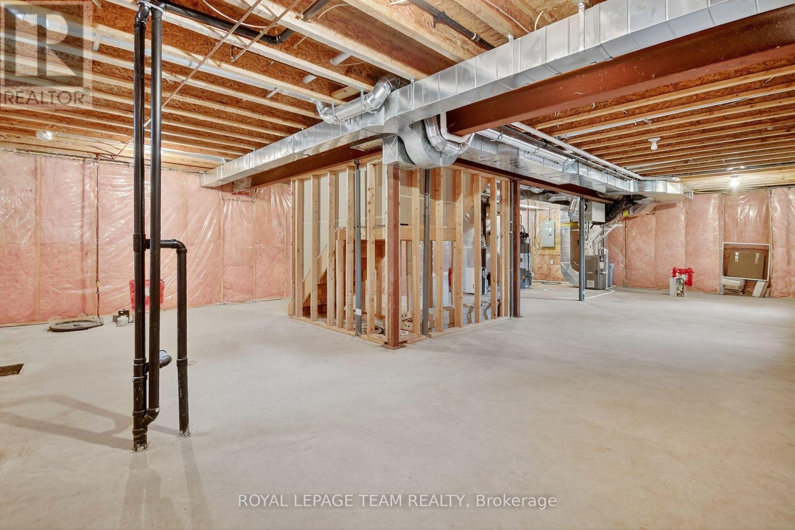 124 Comba Drive, Carleton Place, Ontario K7C 4V2 - Photo 40 - X12904536