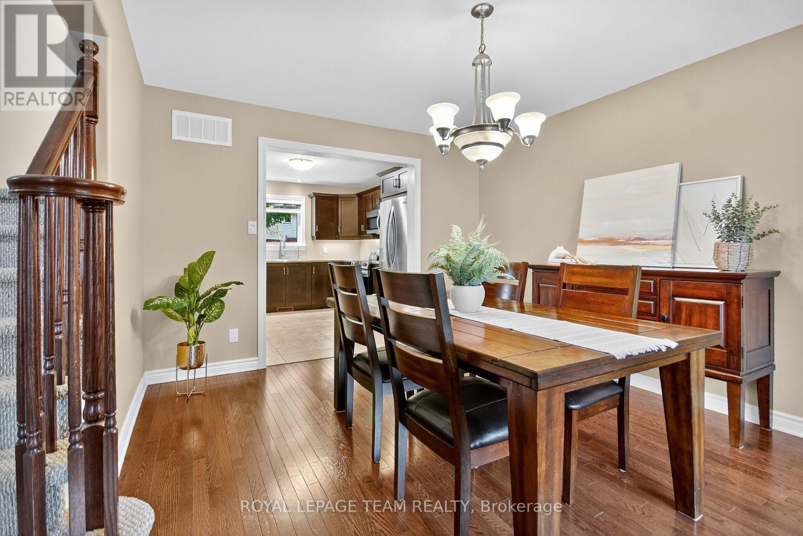 124 Comba Drive, Carleton Place, Ontario K7C 4V2 - Photo 6 - X12904536