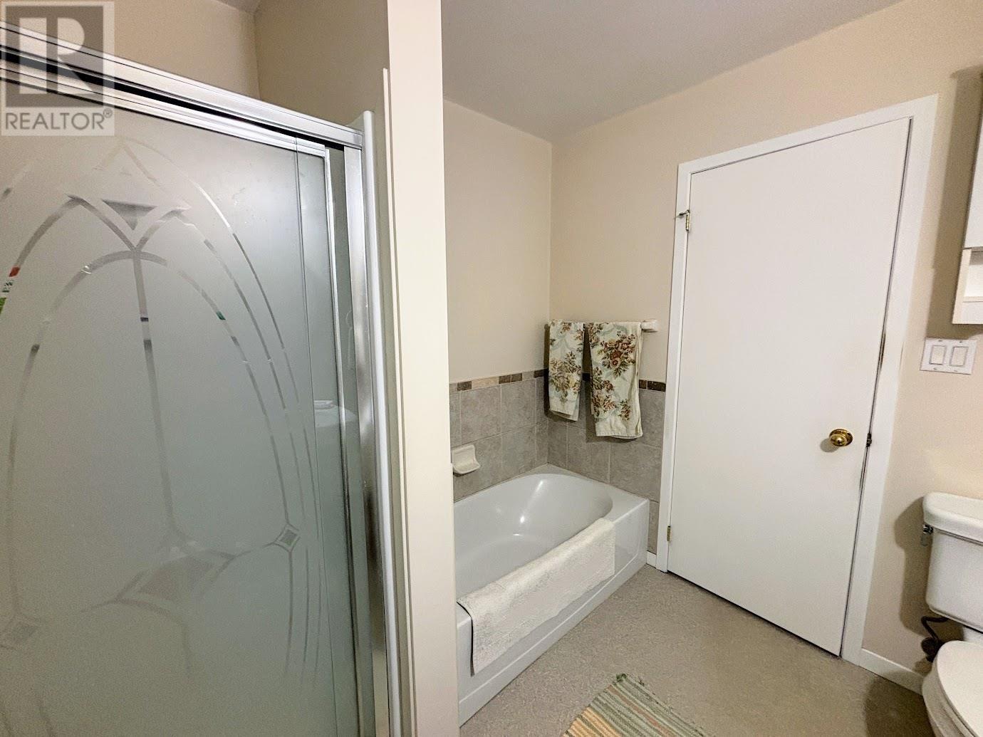 48 Redwing Ave, Manitouwadge, Ontario  P0T 2C0 - Photo 17 - TB2600492